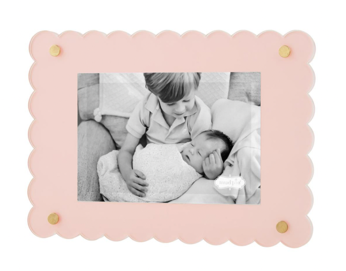 Scalloped Rectangle Frame