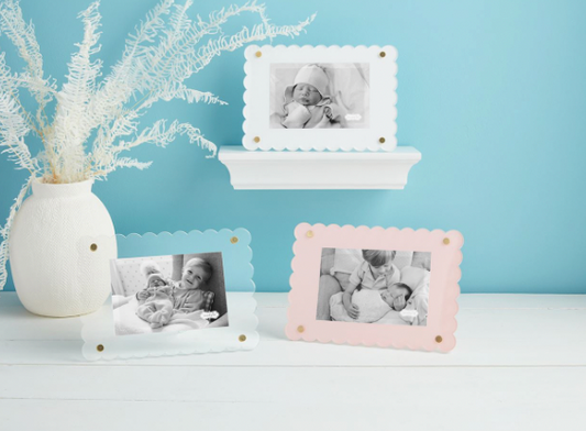 Scalloped Rectangle Frame