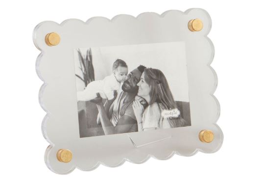 Rectangle Scalloped Frame