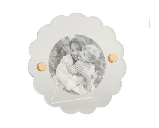Round Scalloped Frame