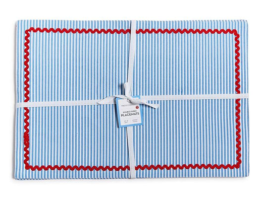 Red, White and Bloom Set of 4 Double-Sided Fabric Placemat