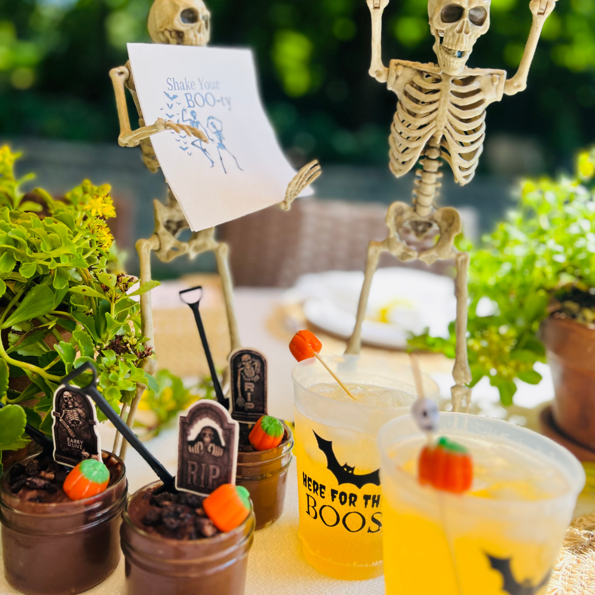 Shake Your Boo-ty Halloween Cocktail Paper Napkins