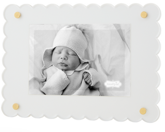 Scalloped Acrylic Frame - White