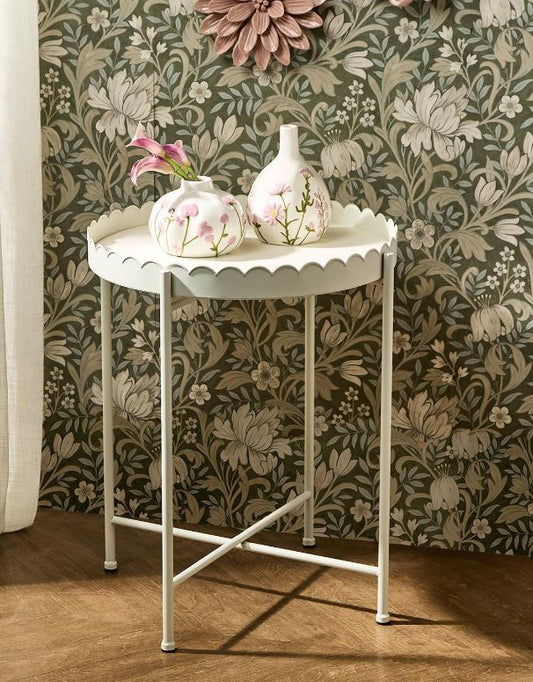 Scalloped Edge Round Side/Accent Table