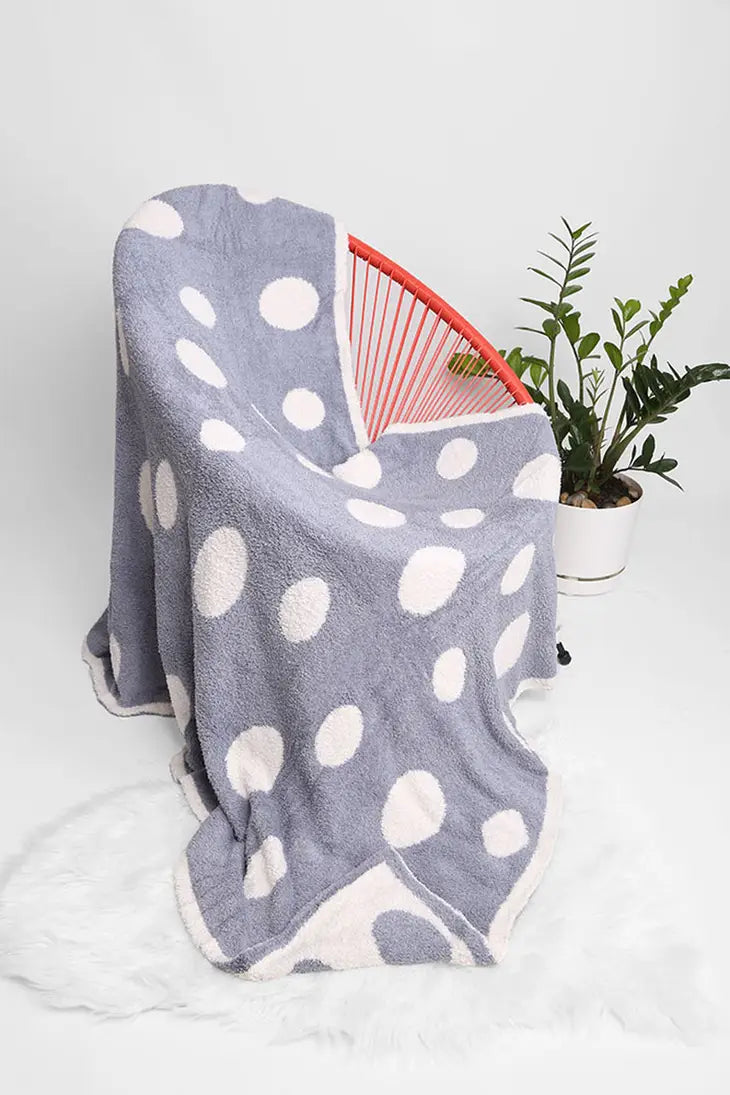 Polka Dot Luxury Soft Throw Blanket